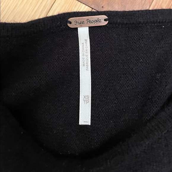 Free People Dolman Sleeve Cashmere Sweater - Picture 9 of 11